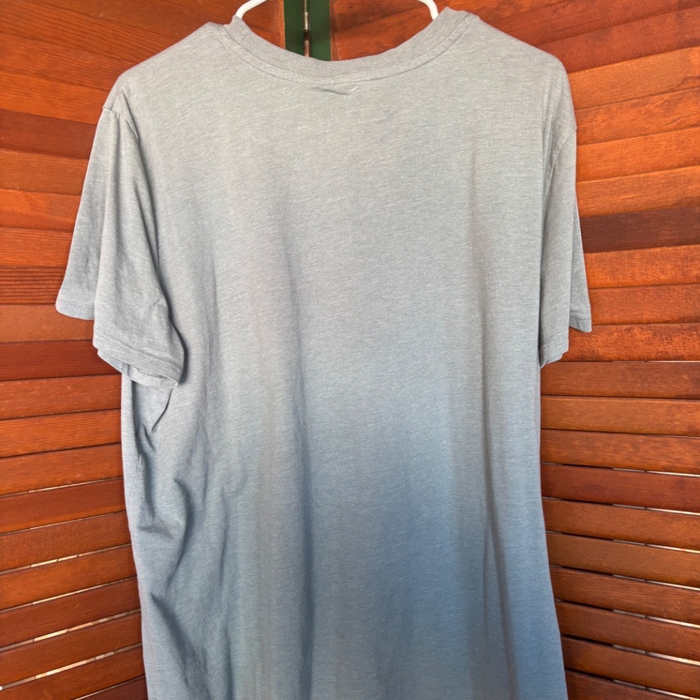 T-shirt - Picture 2 of 2